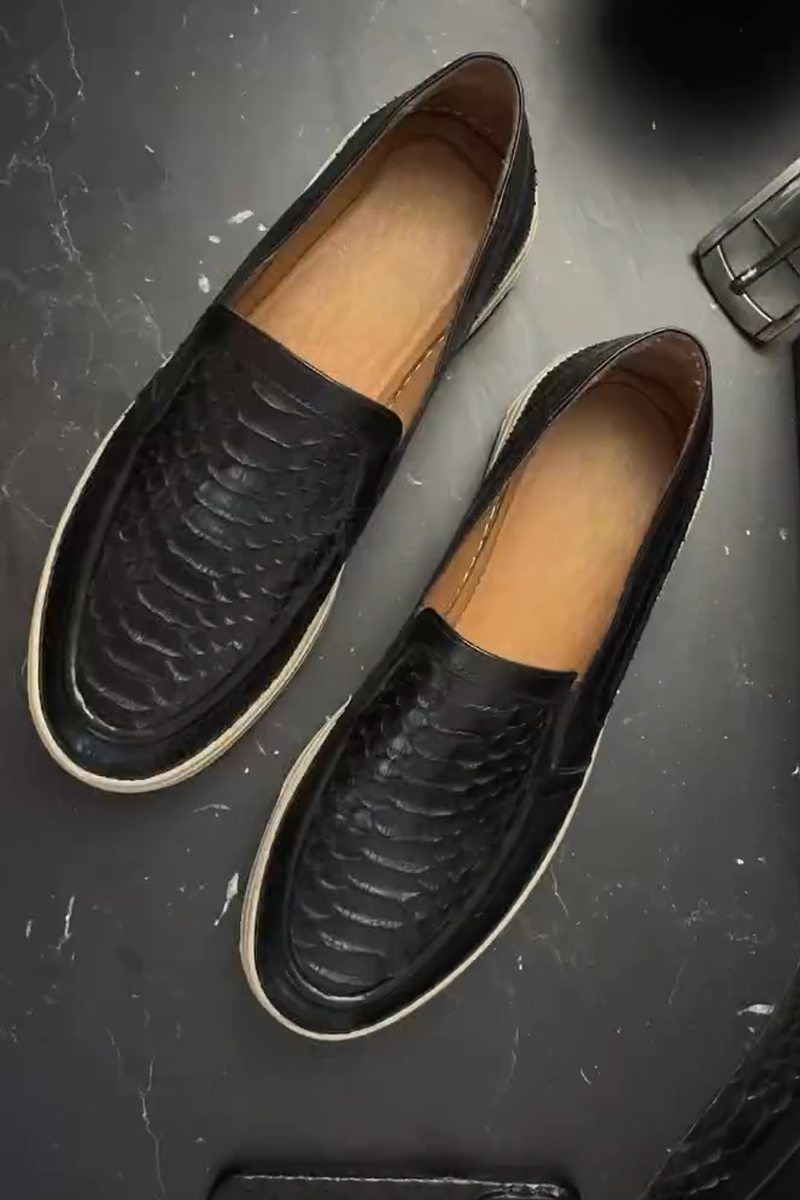 N111904 Crocodile Pattern Business Casual Leather Shoes