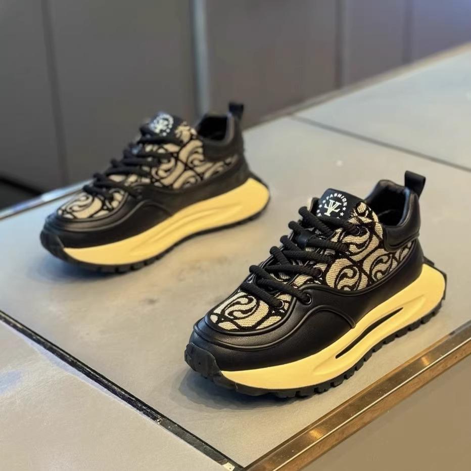 Men's embroidered sneakers