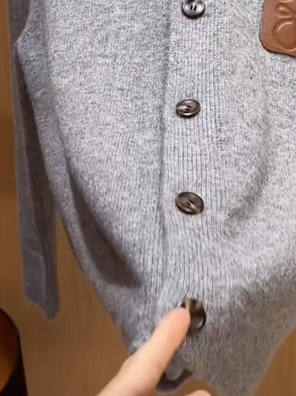 N91102 New Retro Lapel Design Knitted Cardigan