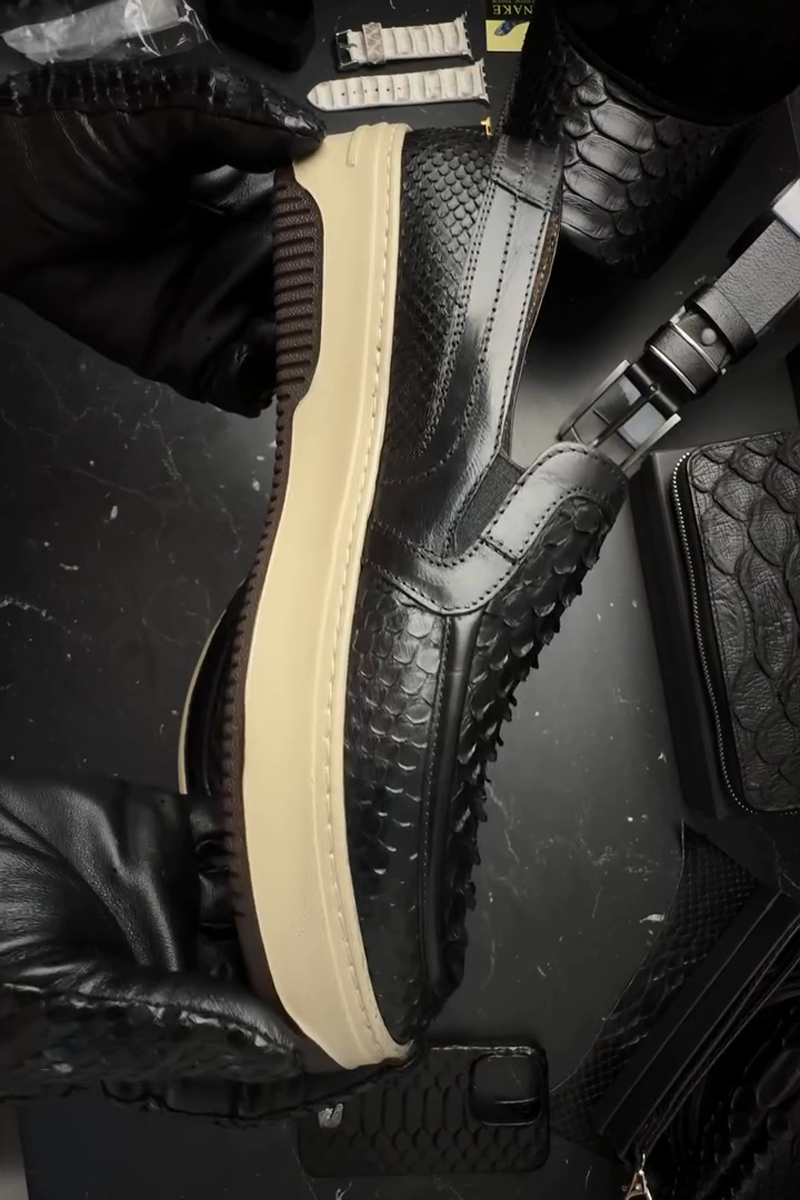 N111904 Crocodile Pattern Business Casual Leather Shoes