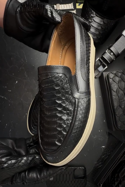 N111904 Crocodile Pattern Business Casual Leather Shoes