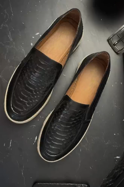 N111904 Crocodile Pattern Business Casual Leather Shoes