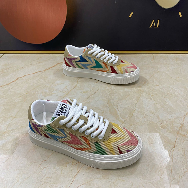 0603 Popular retro printed breathable casual cloth shoes