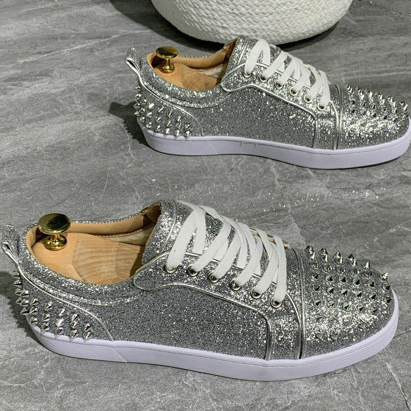 N0520 Handsome shiny rivet casual shoes