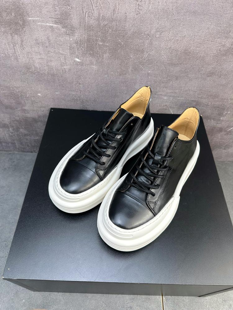 Men's high-end genuine leather sneakers