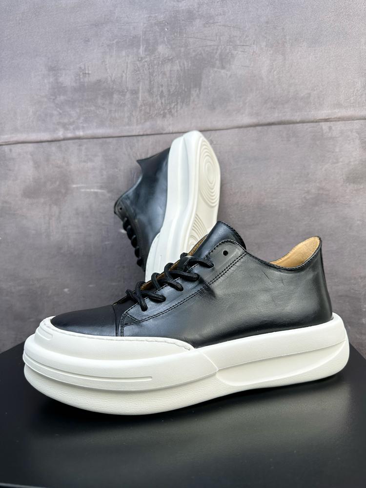 Men's high-end genuine leather sneakers