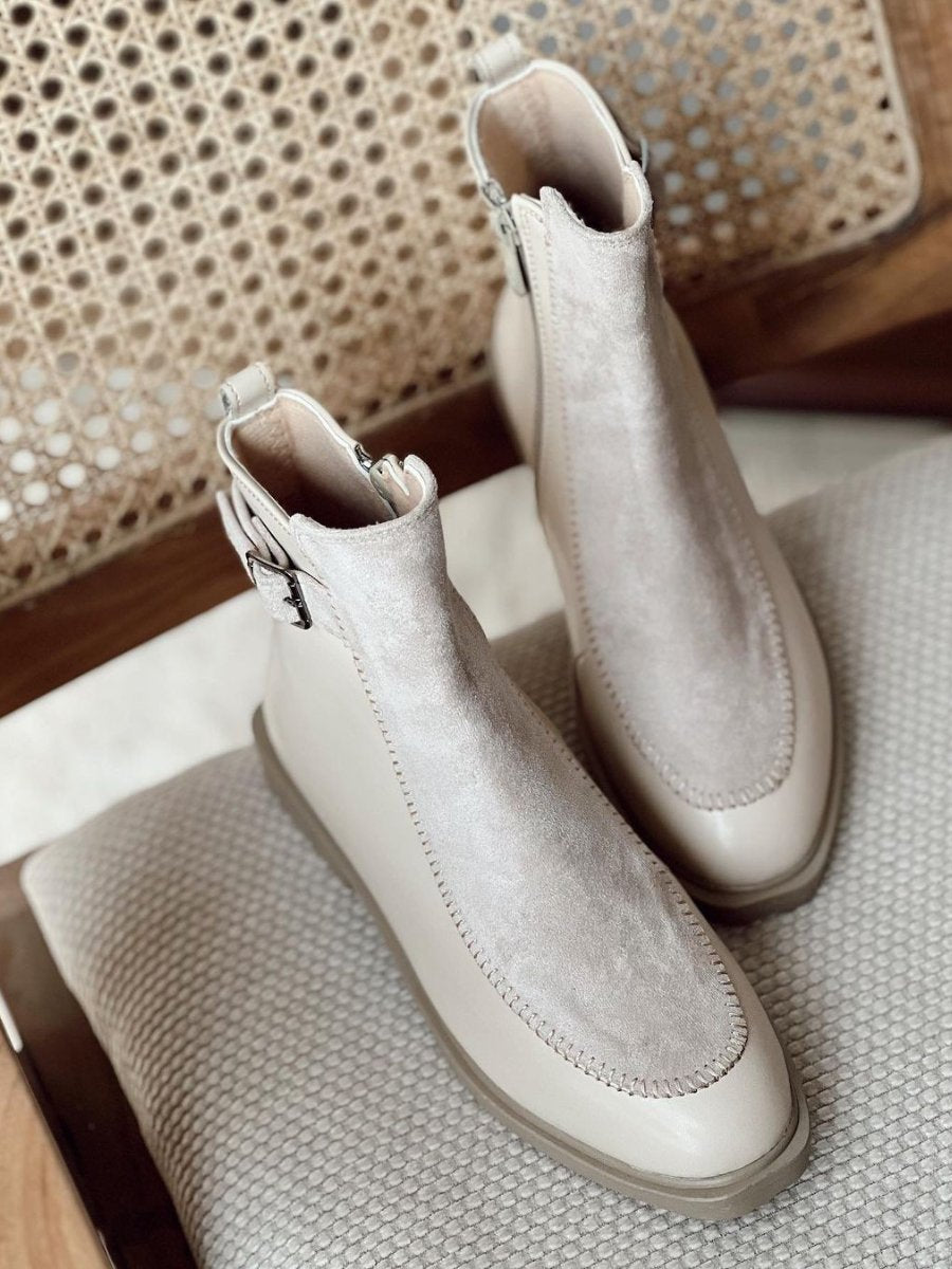 All-Match Cigarette Chelsea Boots